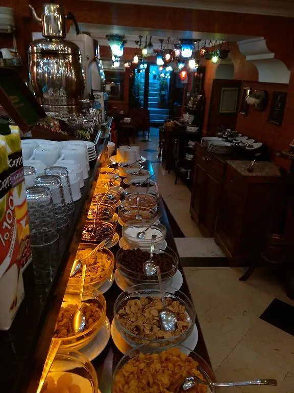 Kybele Hotel Istanbul 3*,